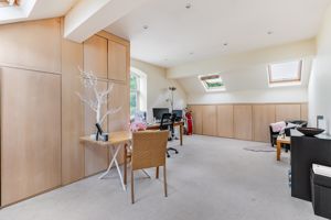 Photo 25- click for photo gallery